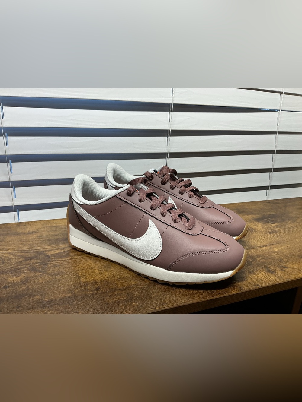Nike women’s pacific leather new